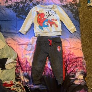 Spiderman sweats and sweatshirt